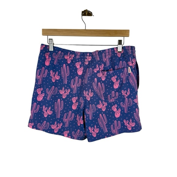 Chubbies Men’s Cactus Print 5.5’’ Swim Trunks in Blue/Pink Size S - Picture 5 of 9